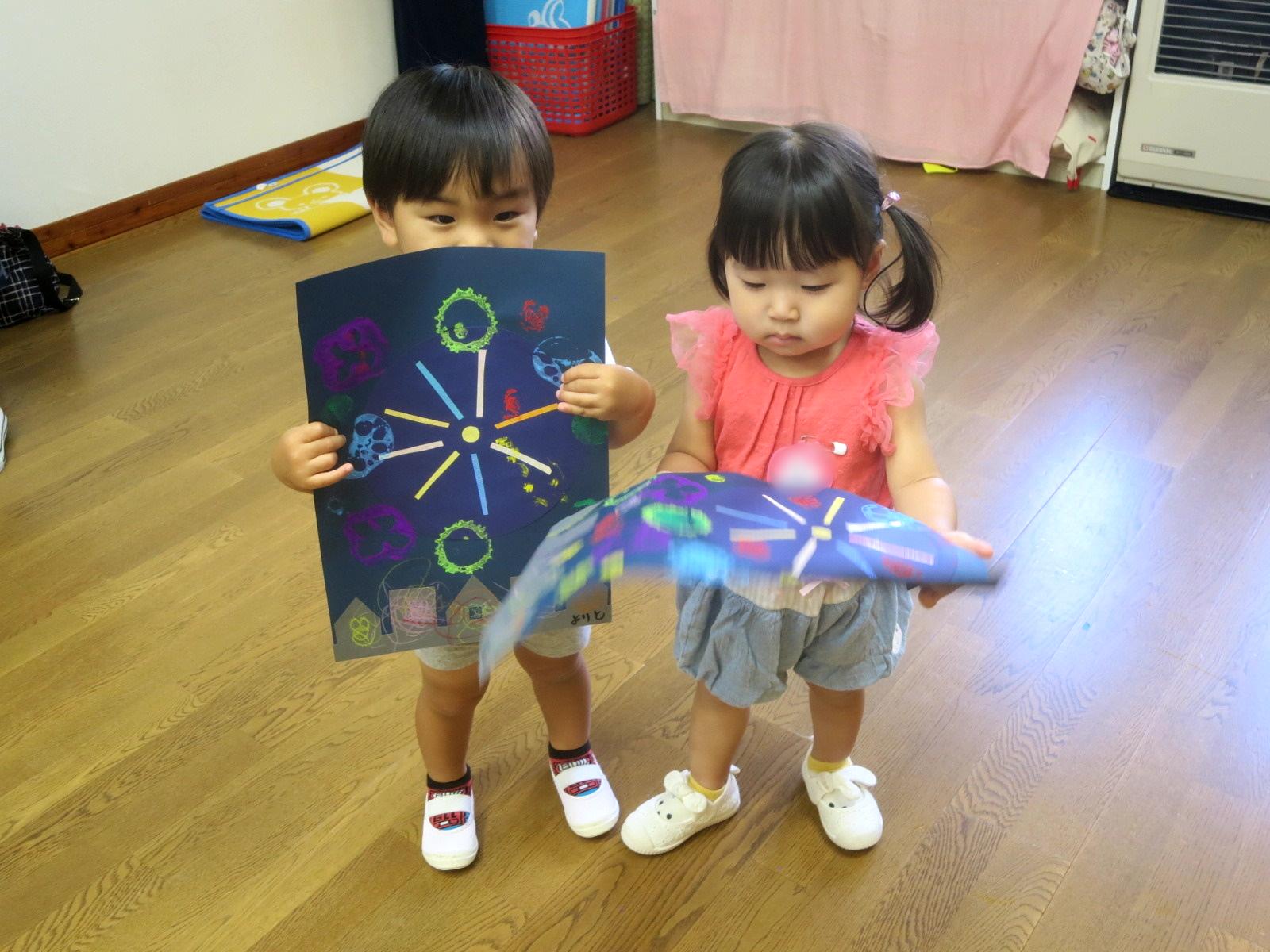 ８月２６日 水 未就園児 にこにこ教室 0 1歳児 野菜スタンプで 花火